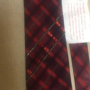 Beaded tie by LolaRosa. Put a little fun in your tie😀